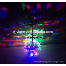 Newly funny plastic reaction ball wholesale shatterproof christmas ball flying